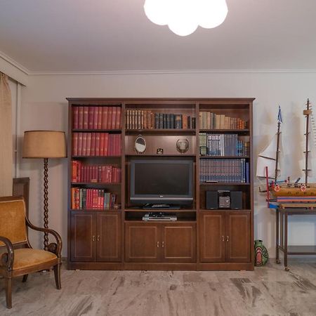 Aiolos Apartment Athens Exterior photo